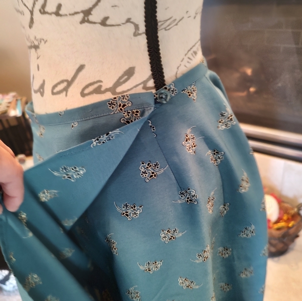 Worthington GORGEOUS Wrap Skirt Size 12! - Picture 8 of 13